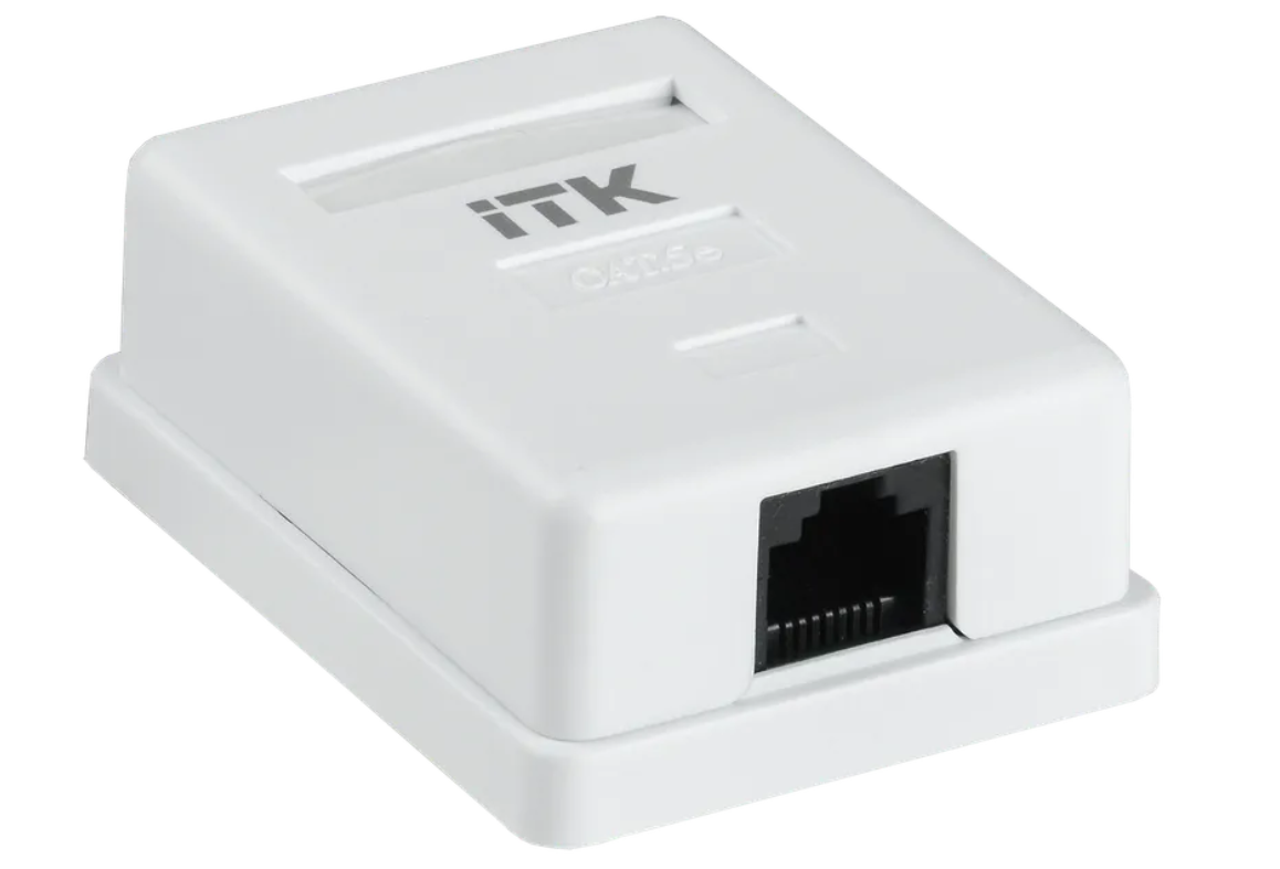 Розетка сетевая ITK [ CS2-1C5EU-12 ] (RJ45 8P8C категория 5е UTP 1-порт, белая, настенное исполнение)